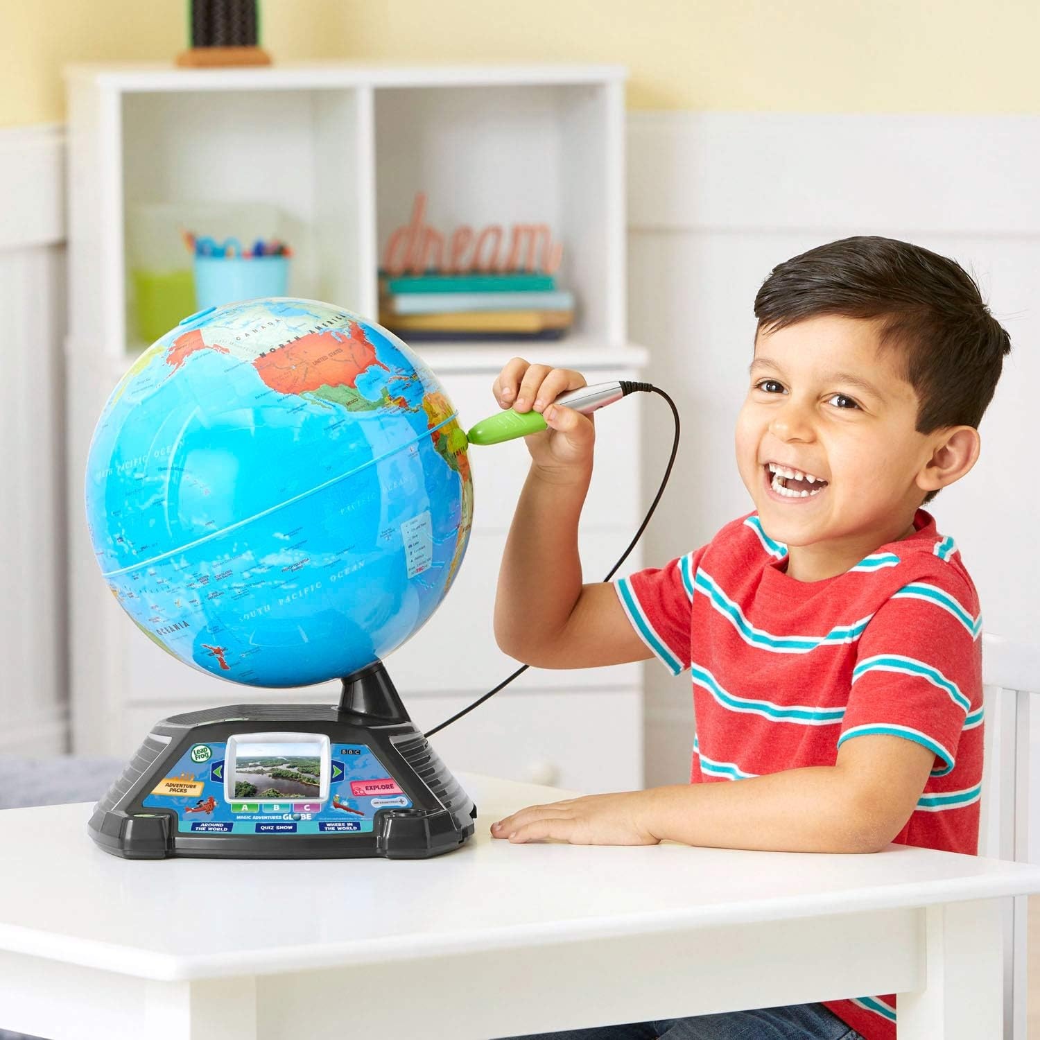 image:imageLeapFrog Magic Adventures Globe Frustration Free Packaging